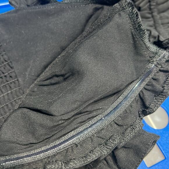 ASTR the Label XS Feronia Top in Black Smocked Back Boned Coquette Puff Shoulder - Picture 8 of 13